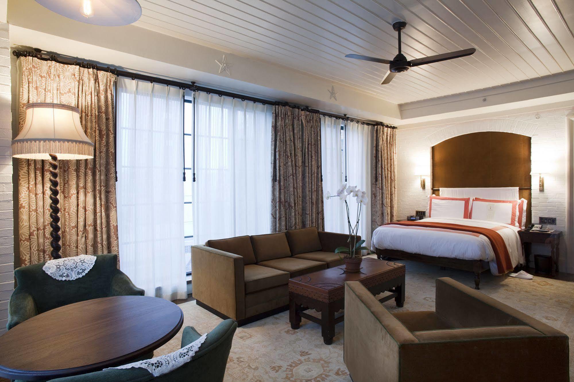 The Bowery Hotel New York Bagian luar foto